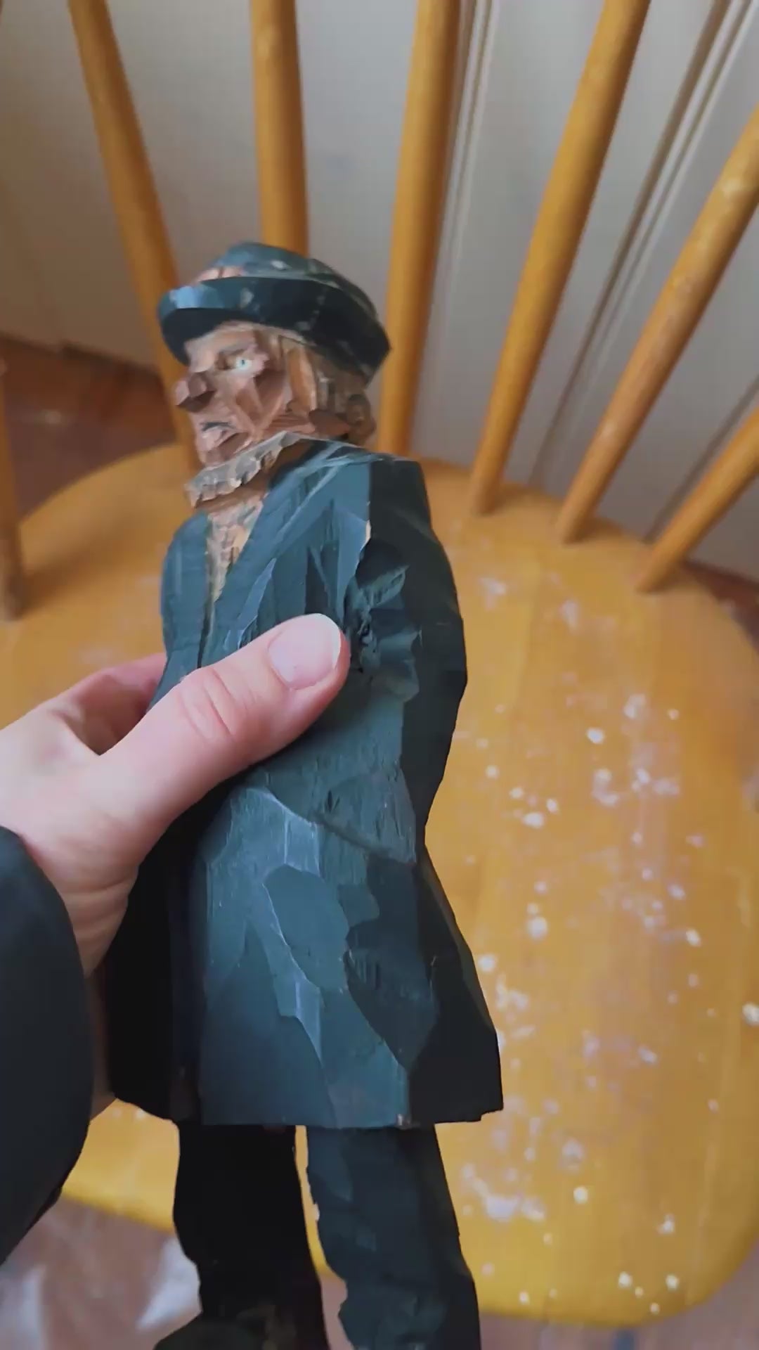 Träskulptur - Handtäljd av Nils Wide