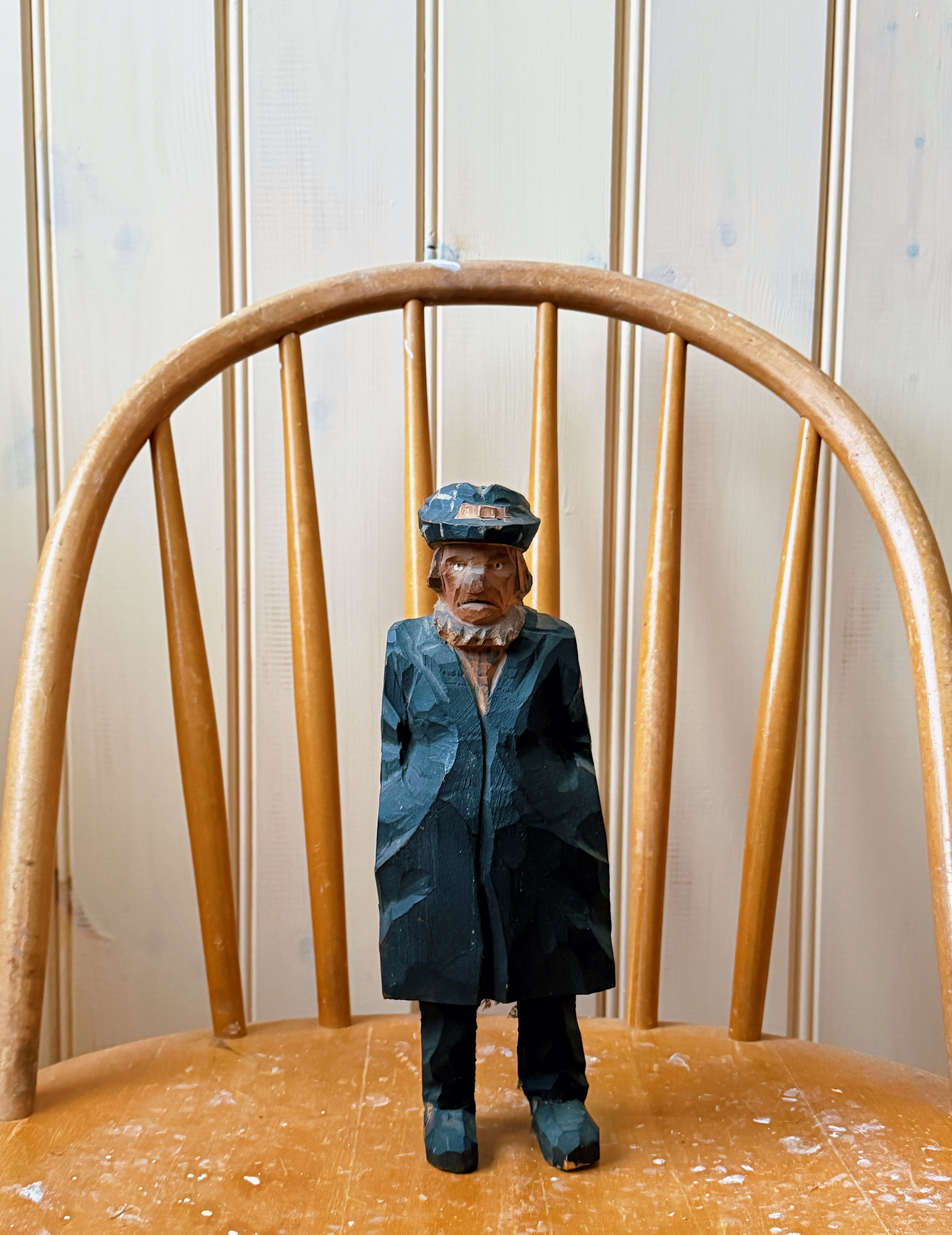 Träskulptur - Handtäljd av Nils Wide